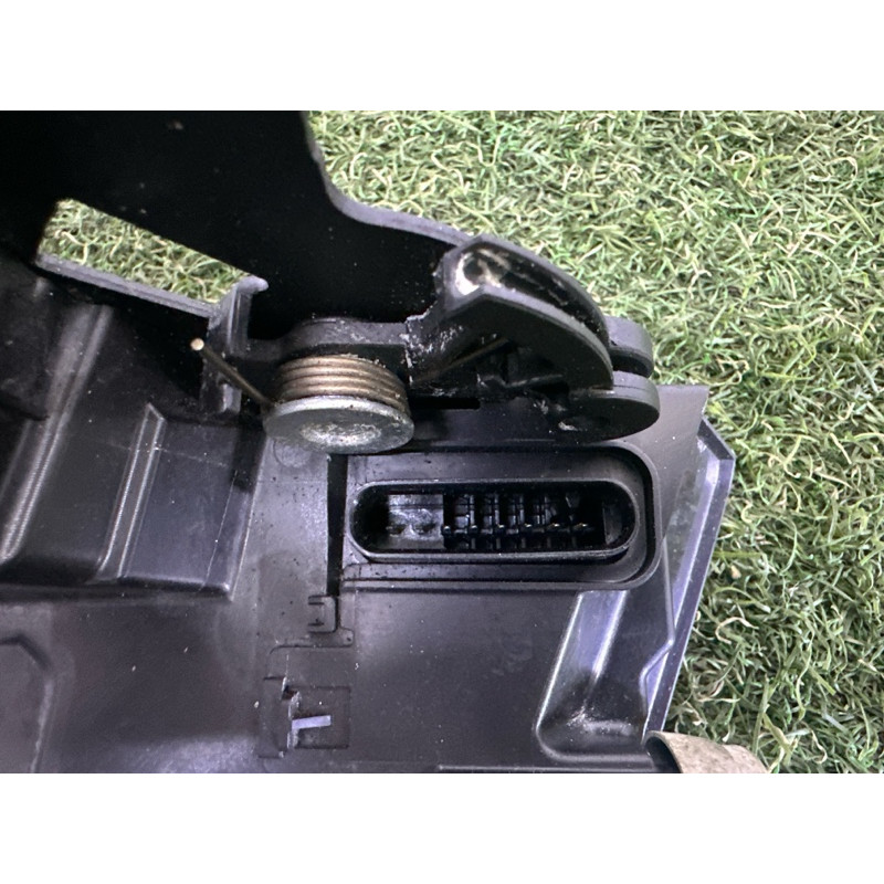 Замок двери (кузов и элементы) LAND ROVER Range Rover L405 2014 5.0 LR064806