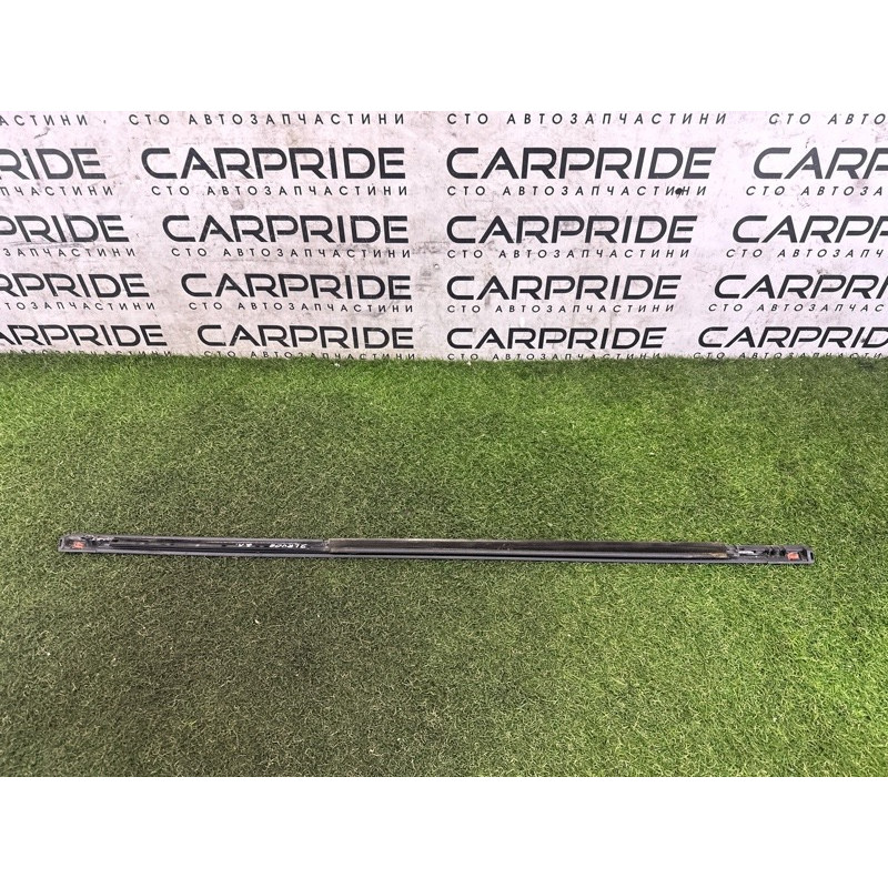 Молдинг скла (кузов и элементы) LAND ROVER Range Rover L405 2014 5.0 LR034043