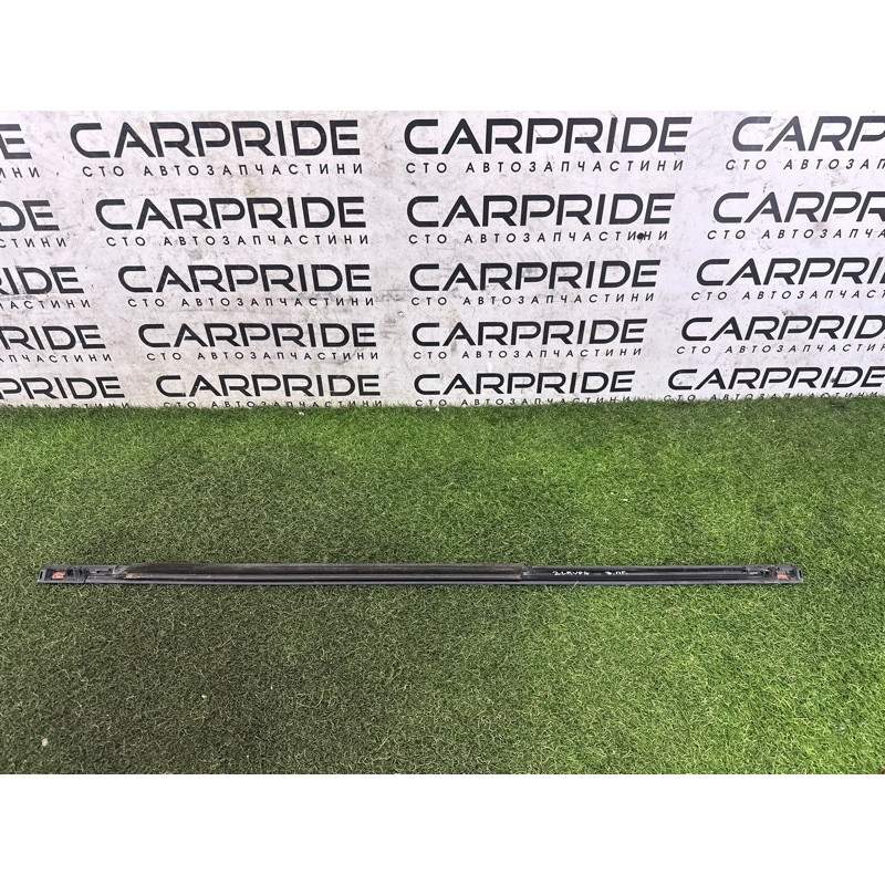 Молдинг скла (кузов и элементы) LAND ROVER Range Rover L405 2014 5.0 LR034042