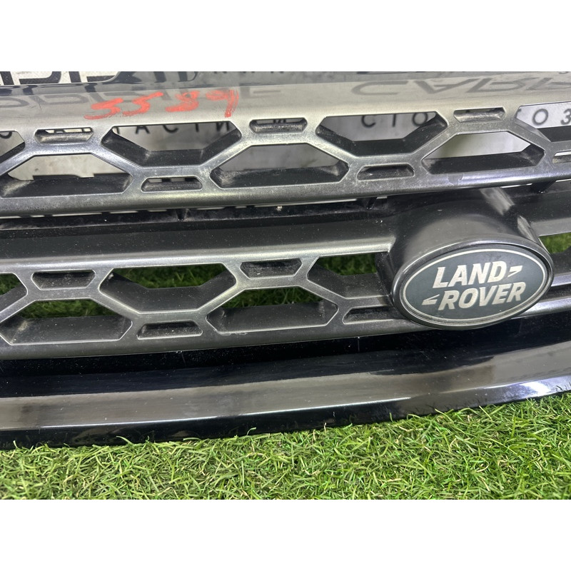 Решетка радиатора (наружные элементы кузова) LAND ROVER Discovery Sport L550 2016 2.0 LR061221
