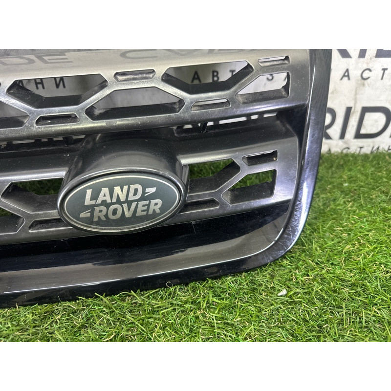 Решетка радиатора (наружные элементы кузова) LAND ROVER Discovery Sport L550 2016 2.0 LR061221