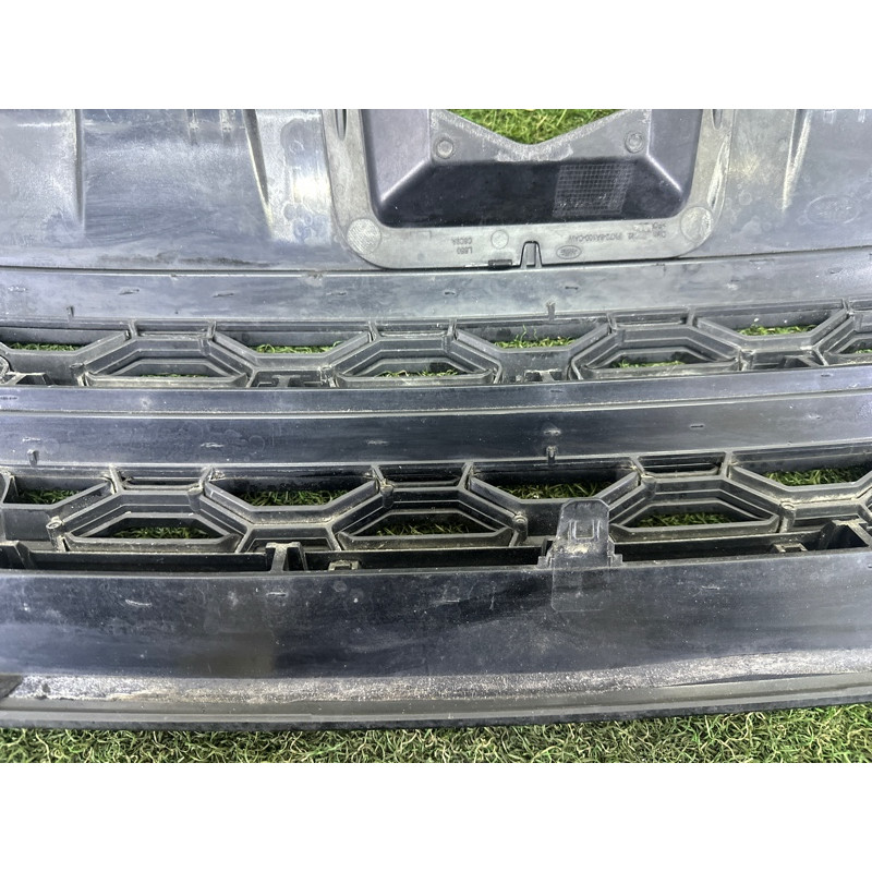 Решетка радиатора (наружные элементы кузова) LAND ROVER Discovery Sport L550 2016 2.0 LR061221