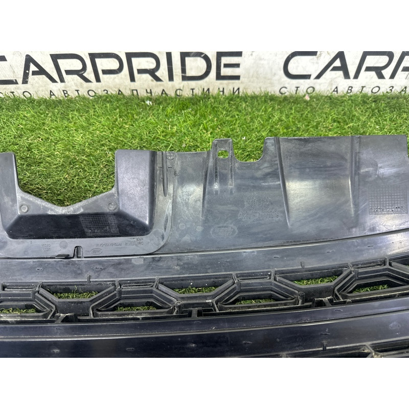 Решетка радиатора (наружные элементы кузова) LAND ROVER Discovery Sport L550 2016 2.0 LR061221