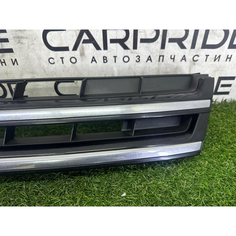 Решітка радіатора (зовнішні елементи кузова) Volkswagen Touareg NF 2013 3.6 CGRA 7P6853651AZLL