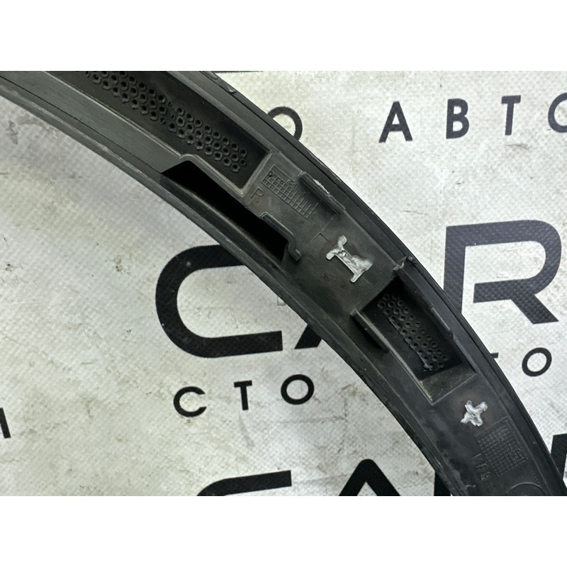 Накладка крила (кузов і елементи) Volkswagen Touareg NF 2013 3.6 CGRA 7P6854820B9B9