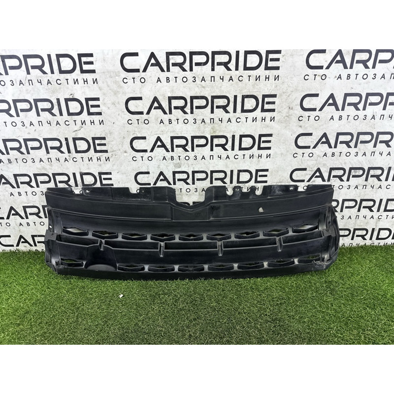 Решетка радиатора (наружные элементы кузова) LAND ROVER Range Rover Evoque L538 2015 2.0 LR072083