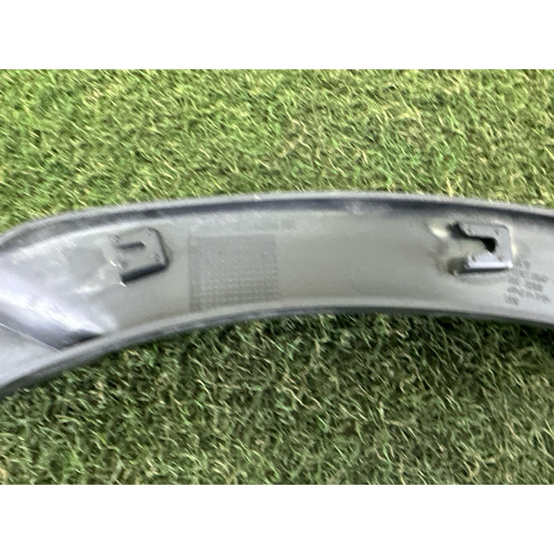 Накладка крила (кузов и элементы) LAND ROVER Discovery Sport L550 2016 2.0 LR076036