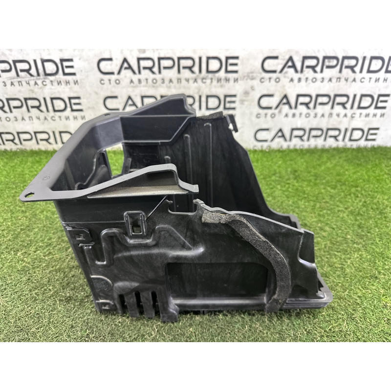 Площадка аккумулятора (кузов и элементы) LAND ROVER Discovery Sport L550 2016 2.0 LR023753