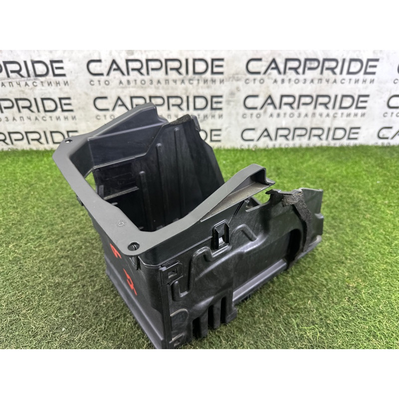 Площадка аккумулятора (кузов и элементы) LAND ROVER Discovery Sport L550 2016 2.0 LR023753