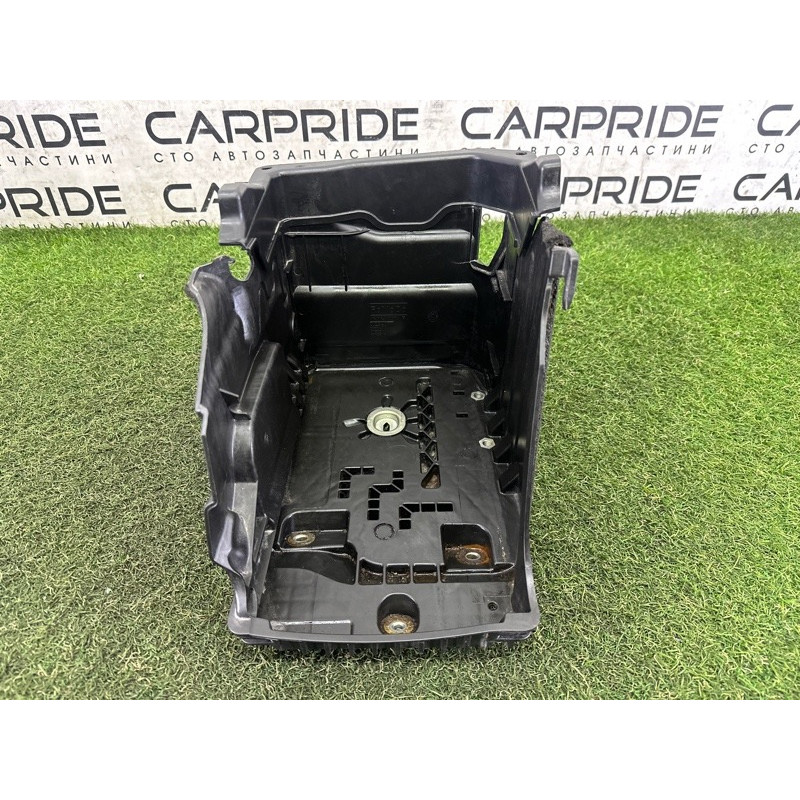 Площадка аккумулятора (кузов и элементы) LAND ROVER Discovery Sport L550 2016 2.0 LR023753