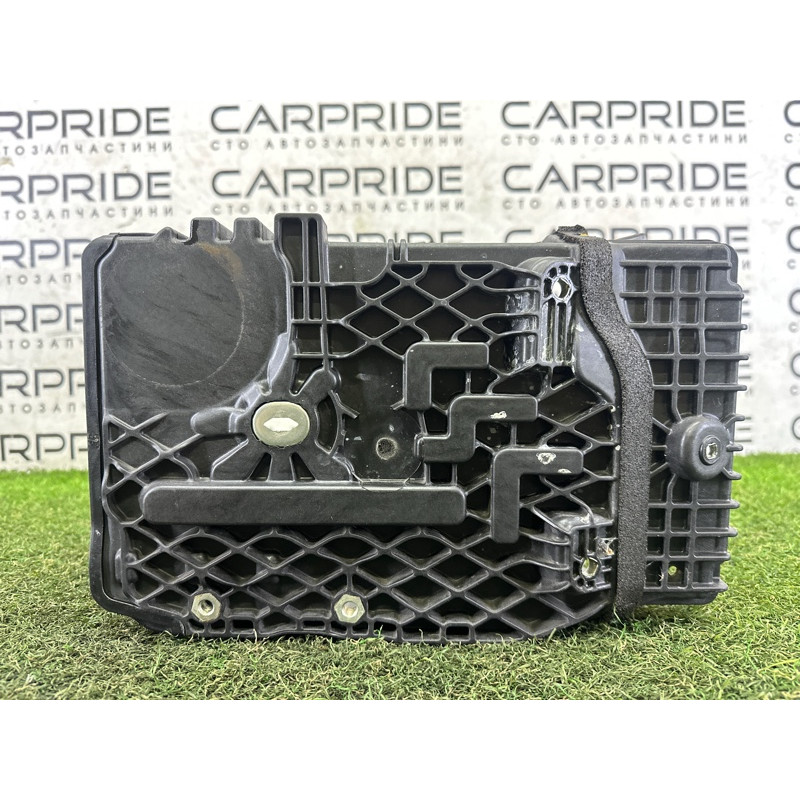 Площадка аккумулятора (кузов и элементы) LAND ROVER Discovery Sport L550 2016 2.0 LR023753