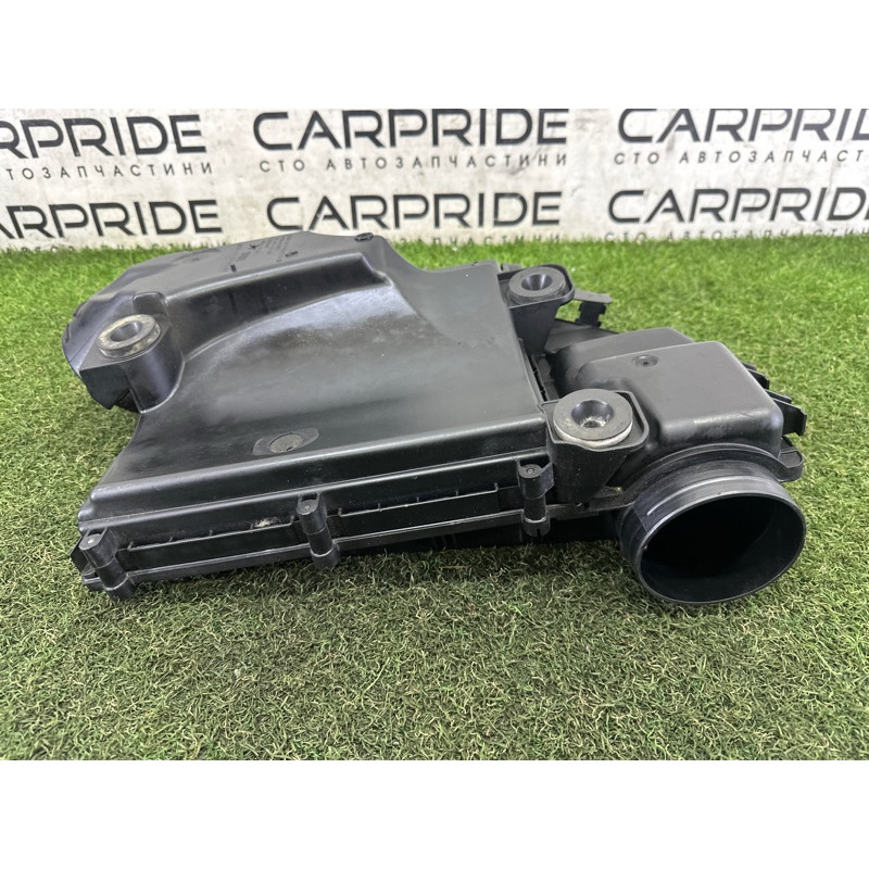 Корпус воздушного фильтра (впускная система) BMW X5 E70 2011 3.0 13717583713