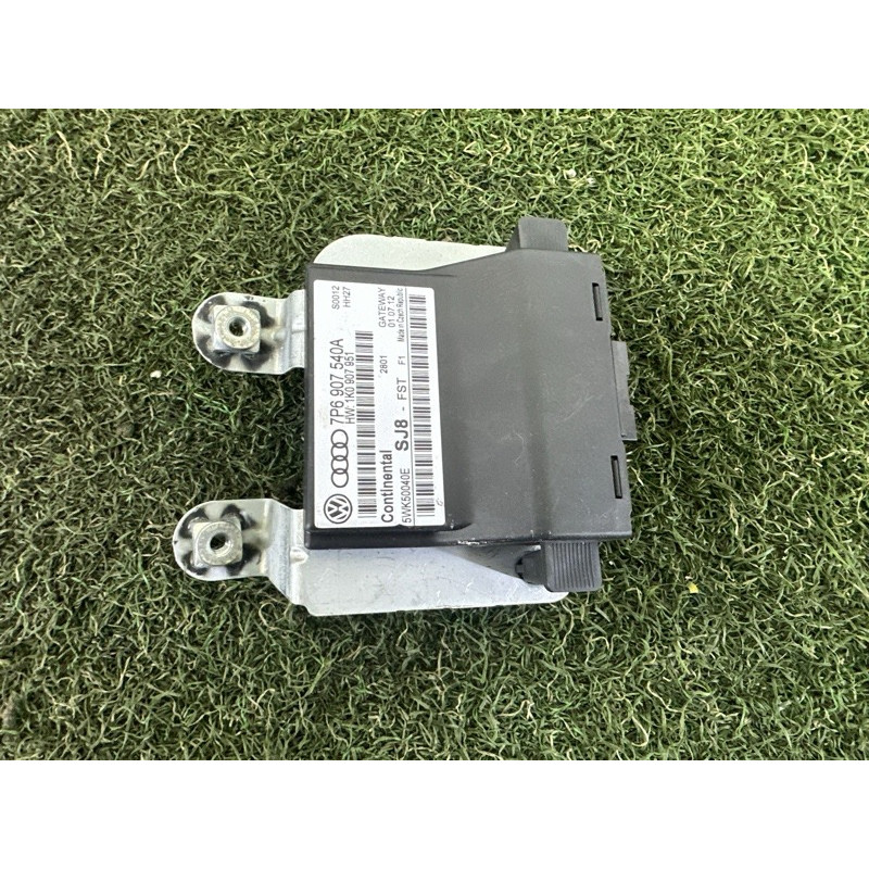 Блок Gateway (электрика / блоки управления) Volkswagen Touareg NF 2013 3.6 CGRA 7P6907540B