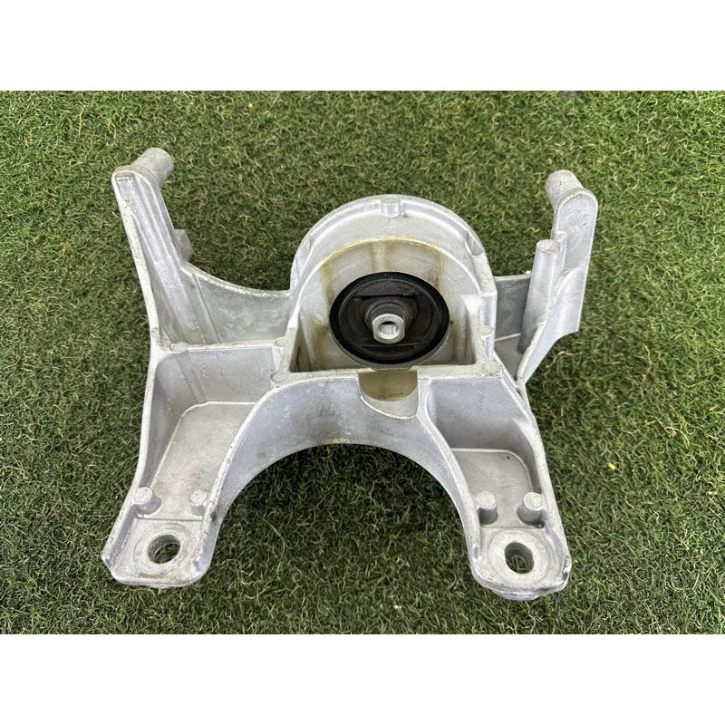 Подушка двигателя (двигатель и элементы) Nissan Rogue T33 2021 2.5 112206RA0A