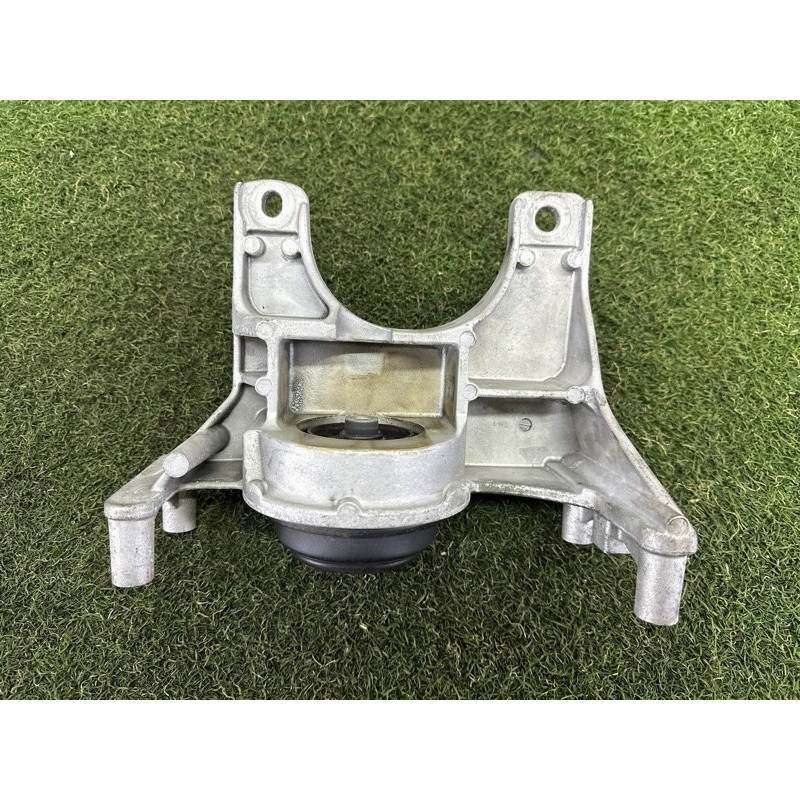 Подушка двигателя (двигатель и элементы) Nissan Rogue T33 2021 2.5 112206RA0A