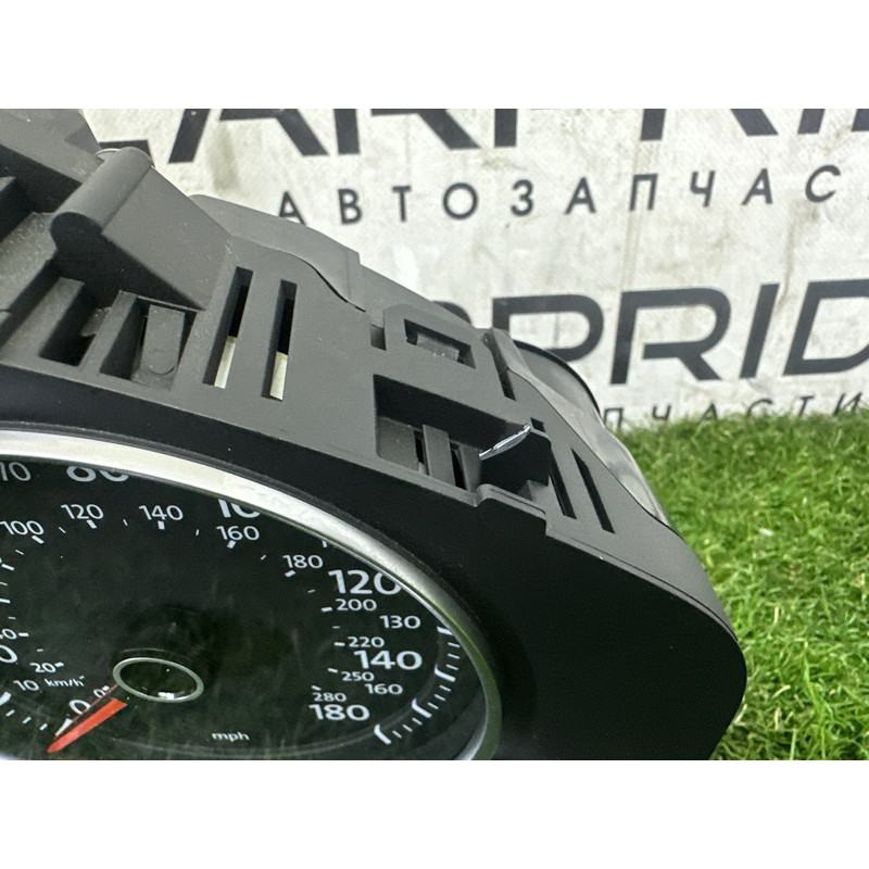 Панель приладів (салон) Volkswagen Touareg NF 2013 3.6 CGRA 7P6920981E