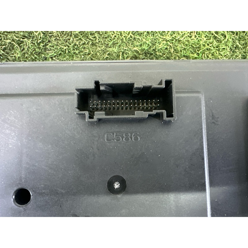 Блок предохранителей (электрика) LAND ROVER Range Rover L405 2014 5.0 LR045951