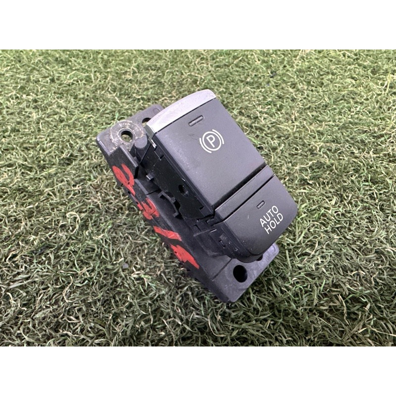 Кнопка стоянкового гальма (електрика / кнопки) Nissan Rogue T33 2021 2.5 251756RA0A
