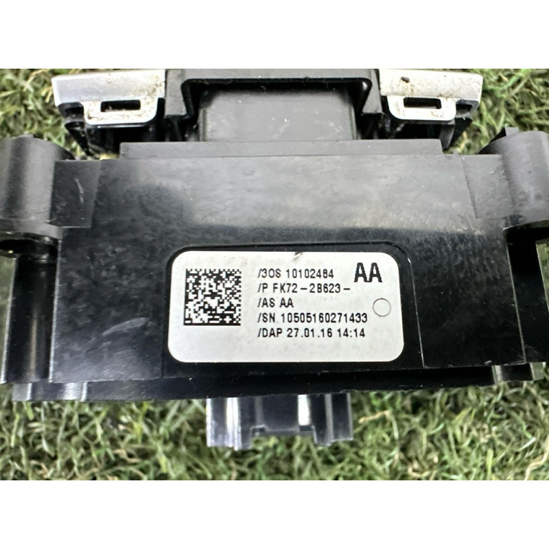 Кнопка стоянкового гальма (электрика / кнопки) LAND ROVER Discovery Sport L550 2016 2.0 LR060857