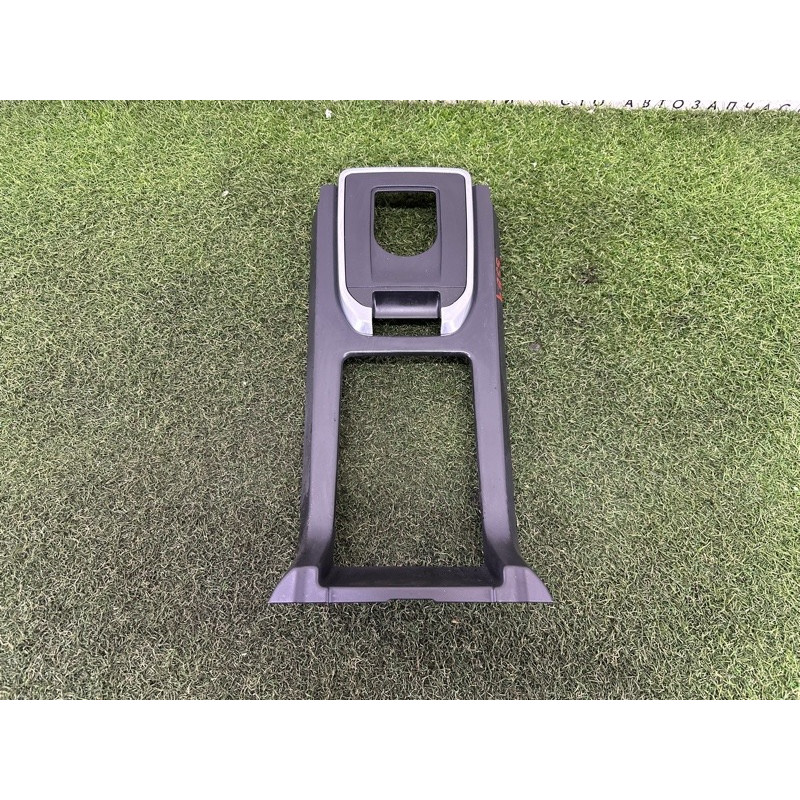 Накладка центральної консолі (салон) LAND ROVER Discovery Sport L550 2016 2.0 LR072473