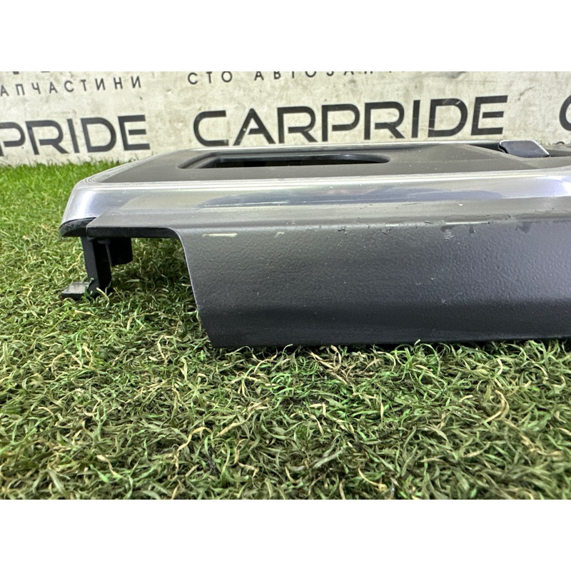 Накладка центральної консолі (салон) LAND ROVER Discovery Sport L550 2016 2.0 LR072473