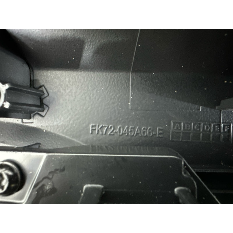 Накладка центральної консолі (салон) LAND ROVER Discovery Sport L550 2016 2.0 LR072473