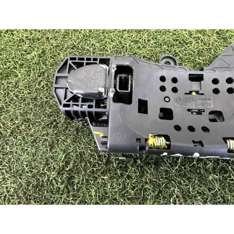 Кронштейн ручки двери (кузов и элементы) AUDI Q5 FY 2020 2.0 DJYA 80A837811