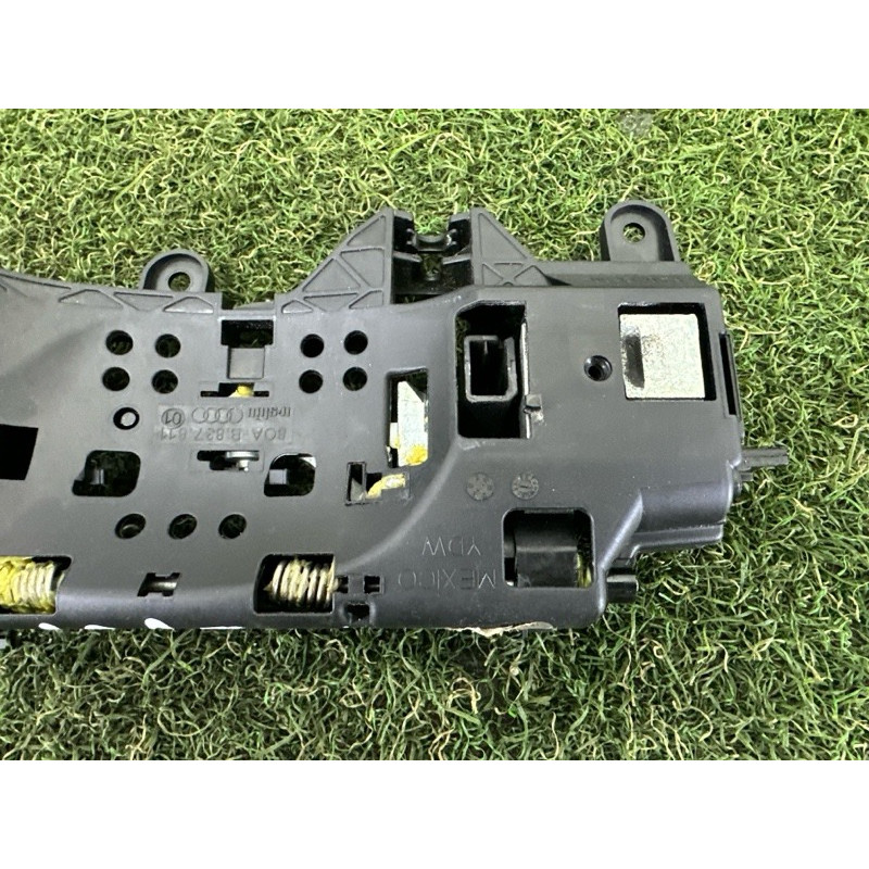 Кронштейн ручки двери (кузов и элементы) AUDI Q5 FY 2020 2.0 DJYA 80A837811