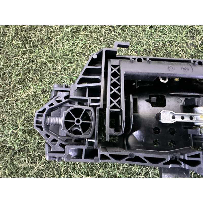 Кронштейн ручки двери (кузов и элементы) AUDI Q5 FY 2020 2.0 DJYA 80A837811