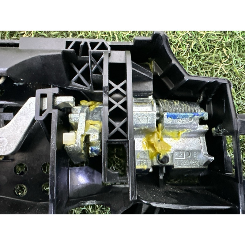 Кронштейн ручки двери (кузов и элементы) AUDI Q5 FY 2020 2.0 DJYA 80A837811