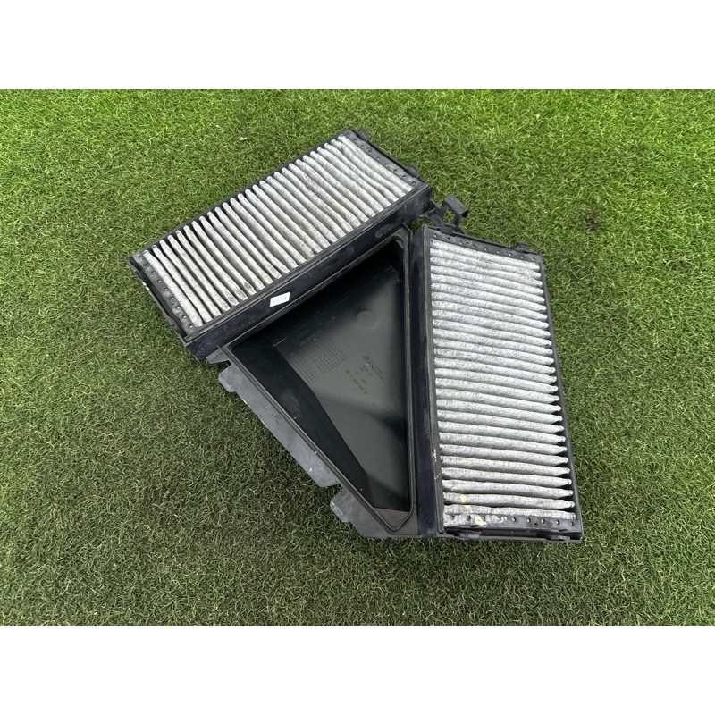Кришка фільтра салону (кузов і елементи) BMW X5 F15 2015 3.0 64319245587