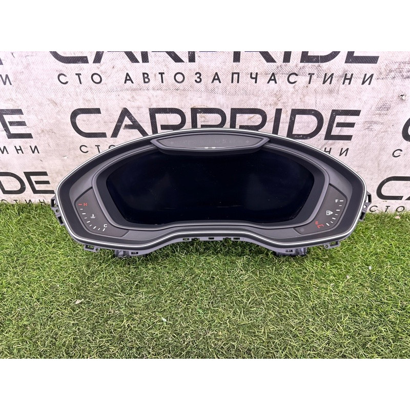 Панель приладів (салон) AUDI Q5 FY 2018 2.0 DAYB 8W5920890C