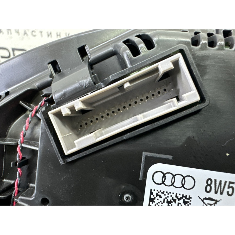 Панель приладів (салон) AUDI Q5 FY 2018 2.0 DAYB 8W5920890C