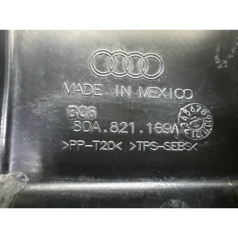 Ущільнювач крила (кузов і елементи) AUDI Q5 FY 2020 2.0 DJYA 80A821169A