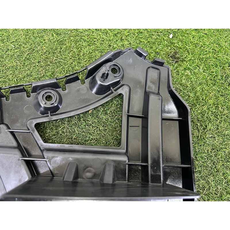 Кріплення бампера (кузов і елементи) BMW X3 F25 2013 2.0 51127210078