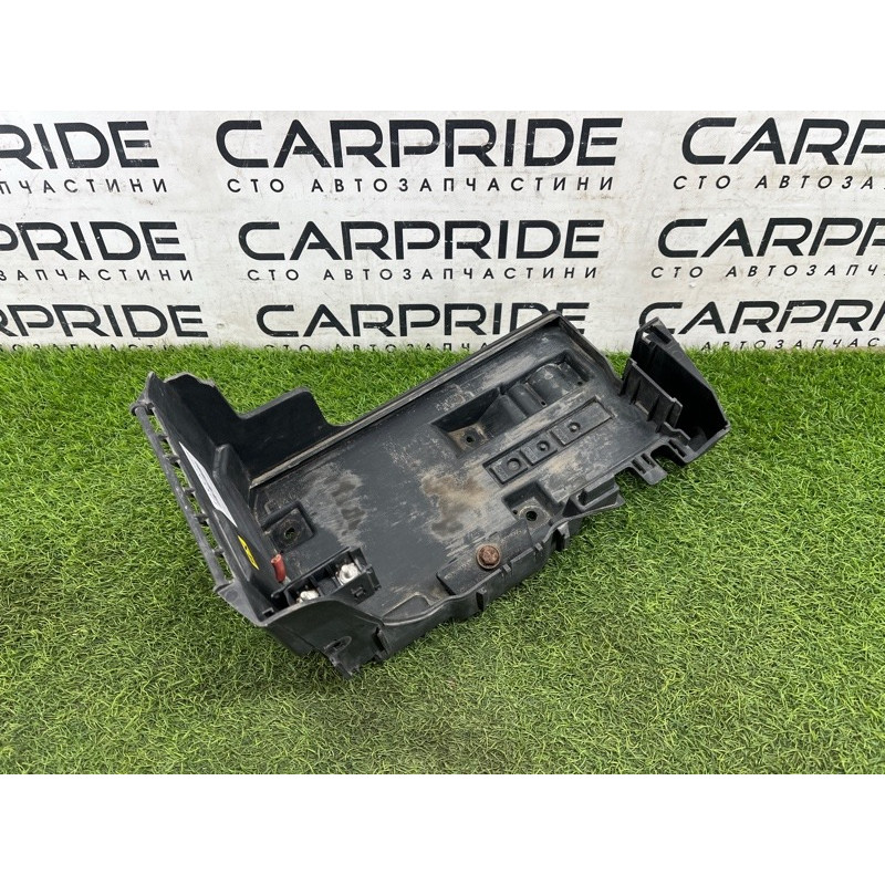Площадка аккумулятора (кузов и элементы) Opel Vectra C 2004 2.2 SE 24413805