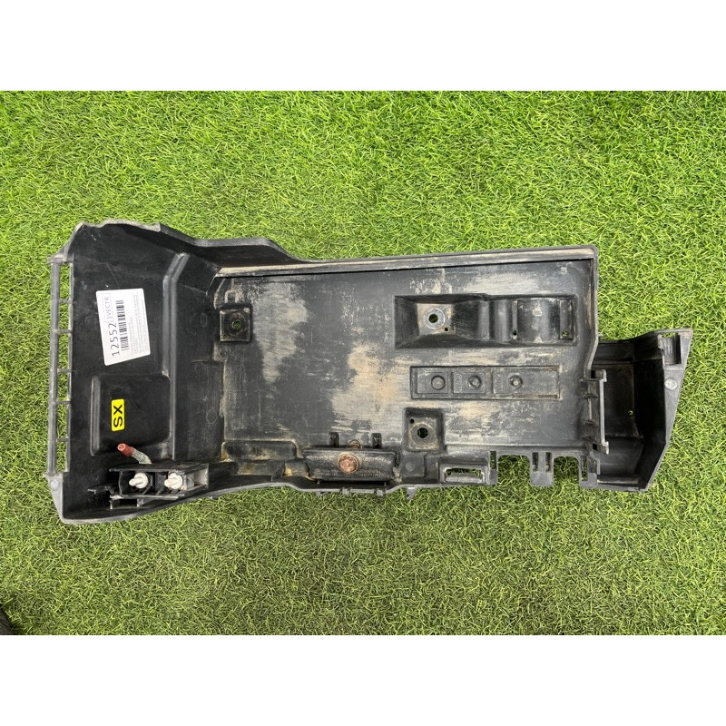 Площадка аккумулятора (кузов и элементы) Opel Vectra C 2004 2.2 SE 24413805