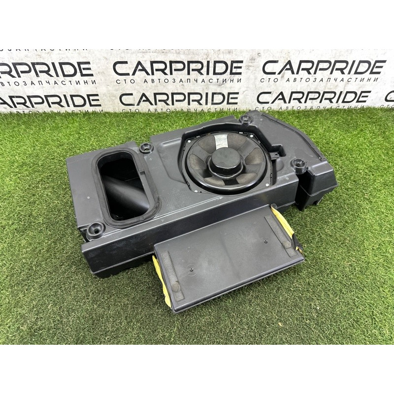 Сабвуфер (электрика) LAND ROVER Range Rover L405 2014 5.0 LR033287