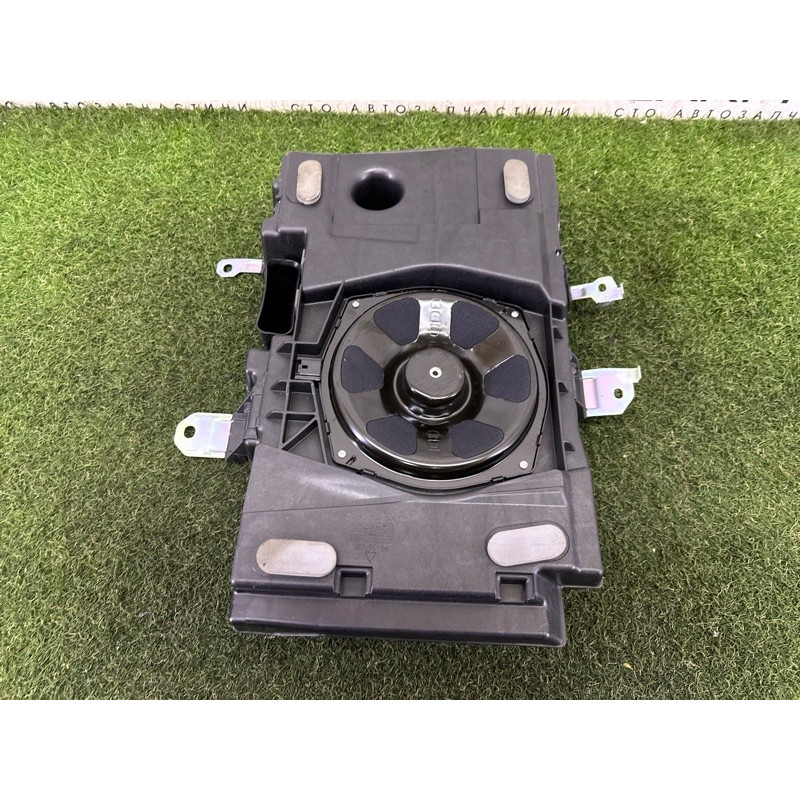 Сабвуфер (электрика) LAND ROVER Range Rover Evoque L538 2015 2.0 LR025879