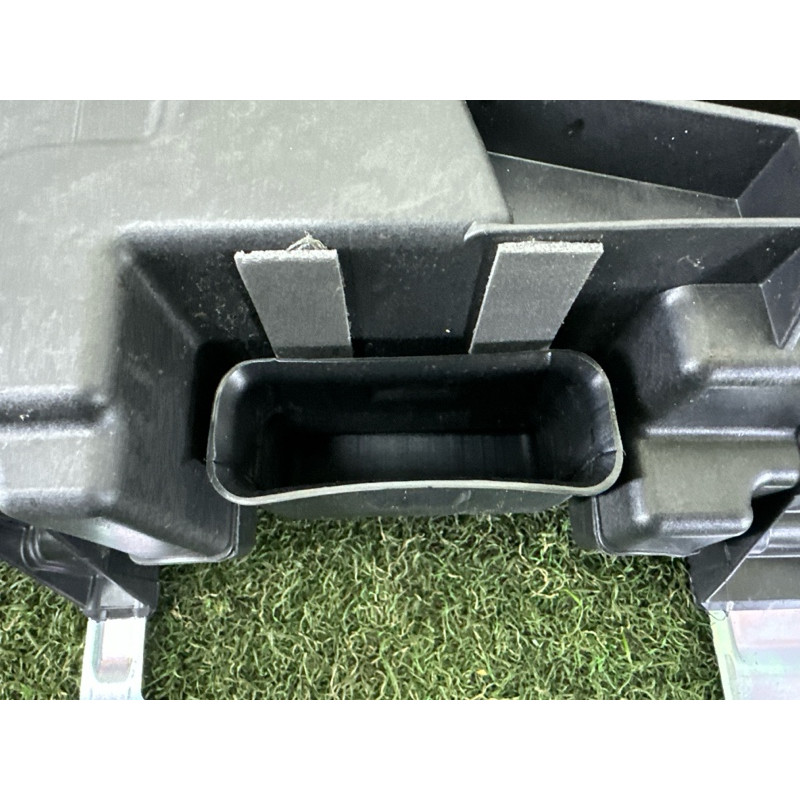 Сабвуфер (электрика) LAND ROVER Range Rover Evoque L538 2015 2.0 LR025879