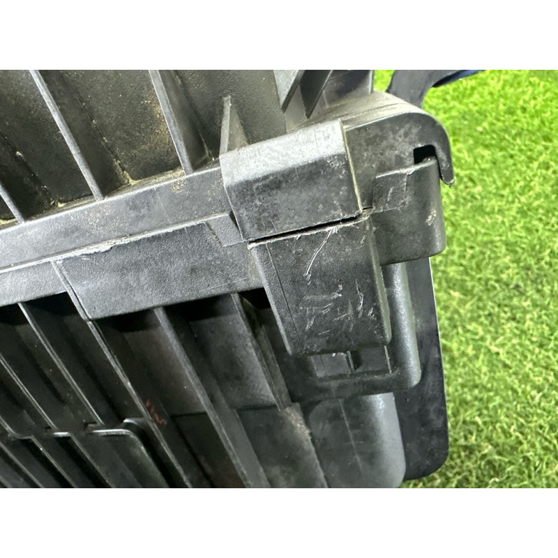 Корпус повітряного фільтра (подача палива) Volkswagen Touareg NF 2011 3.6 7P6129607Q