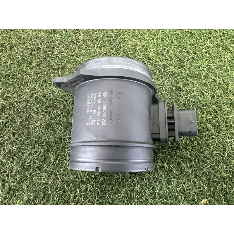 Датчик массового расхода воздуха (электрика двигателя) Volkswagen Touareg NF 2013 3.6 CGRA 03H906461A