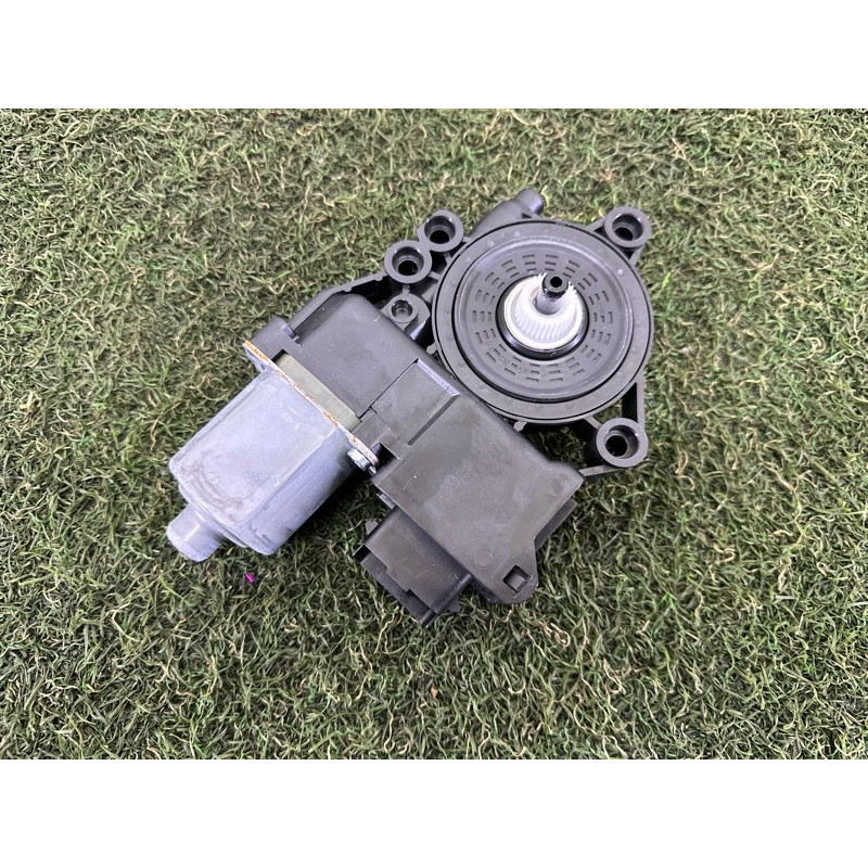 Мотор склопідйомника (электрика) Hyundai Sonata DN8 2020 2.5 82450L1010