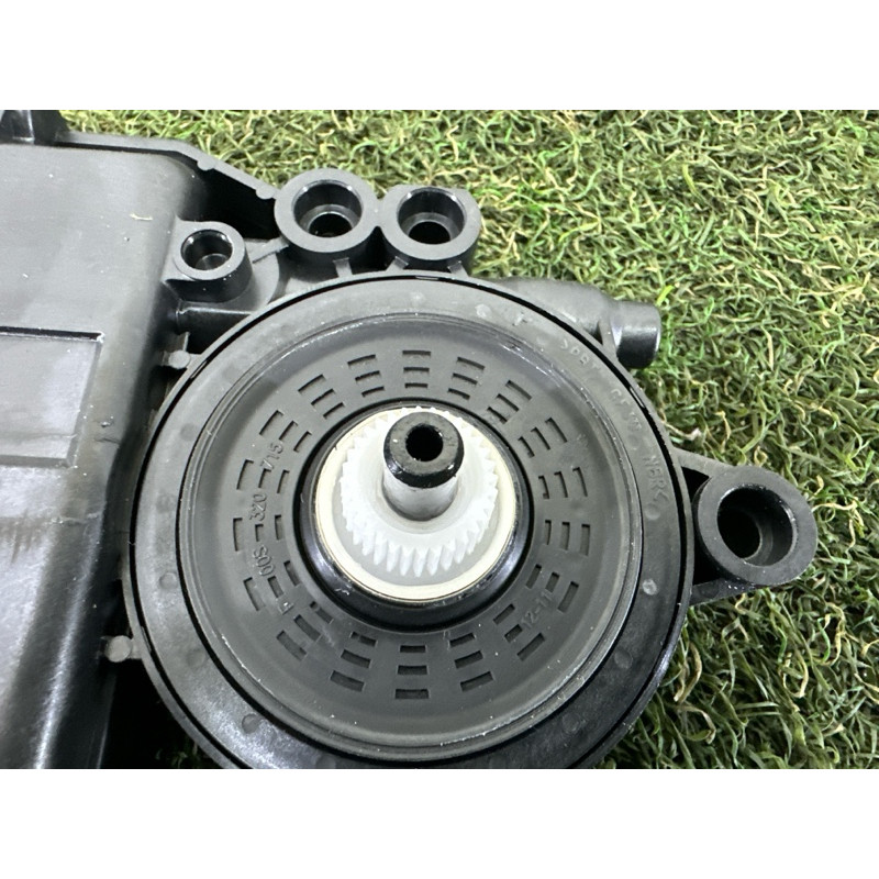 Мотор склопідйомника (электрика) Hyundai Sonata DN8 2020 2.5 82450L1010