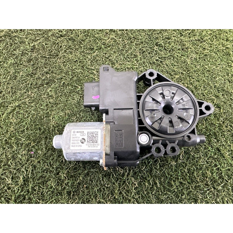 Мотор склопідйомника (электрика) Hyundai Sonata DN8 2020 2.5 82450L1010