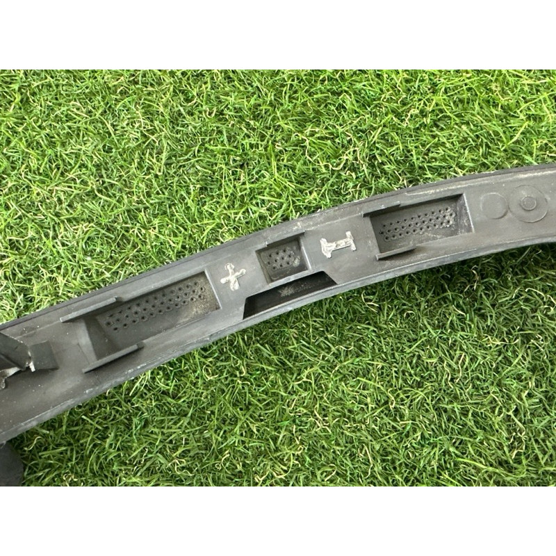 Накладка крила (кузов і елементи) Volkswagen Touareg NF 2013 3.6 CGRA 7P6854819B9B9