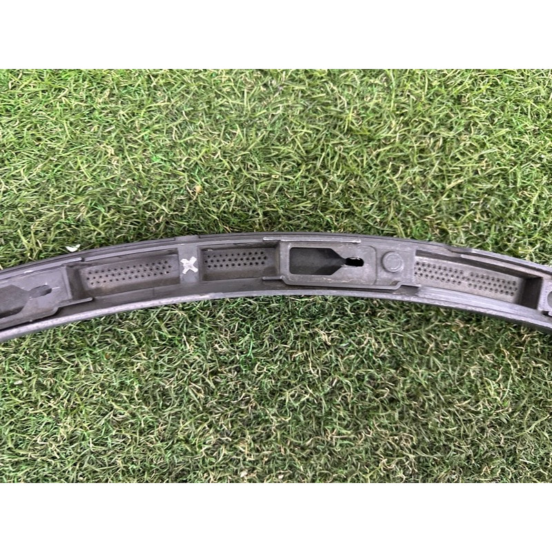 Накладка крила (кузов і елементи) Volkswagen Touareg NF 2013 3.6 CGRA 7P6854819B9B9