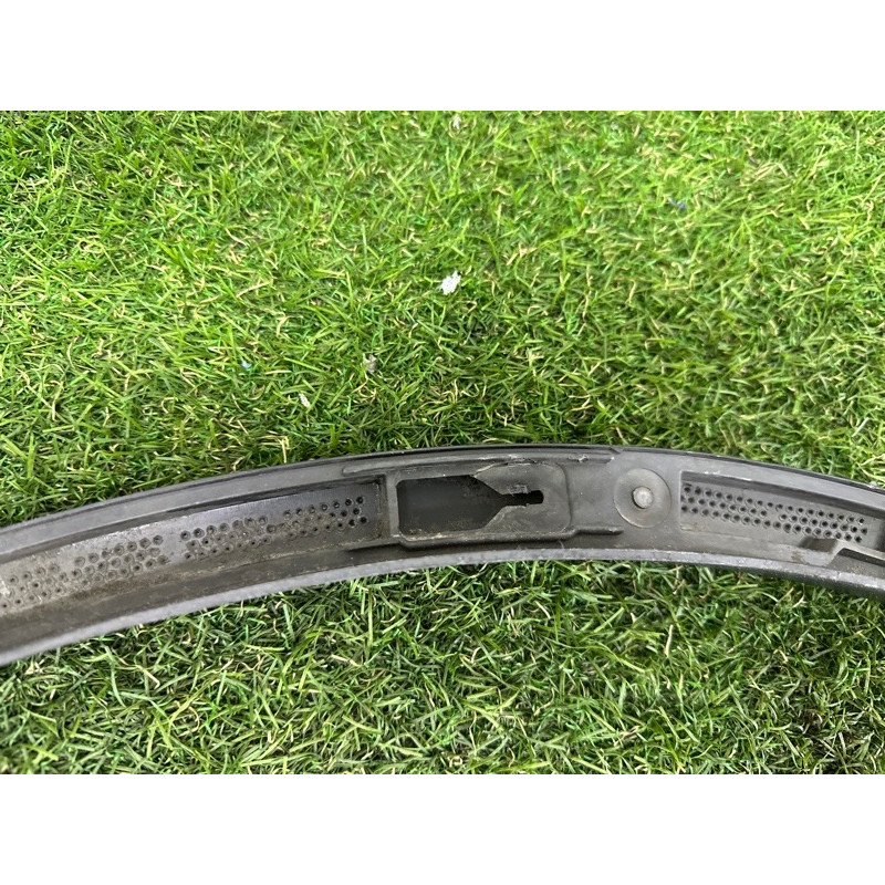Накладка на крыло (кузов и элементы) Volkswagen Touareg NF 2013 3.6 CGRA 7P6853717CGRU