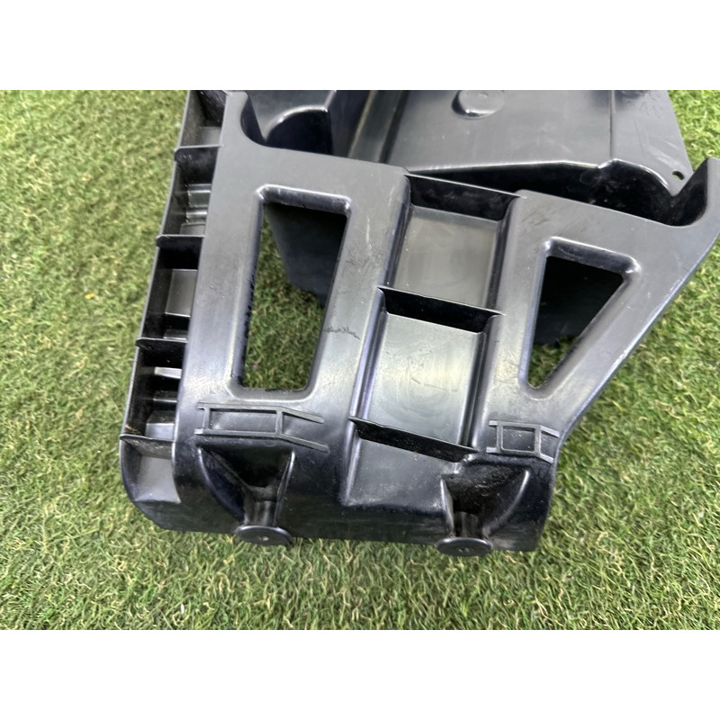 Кріплення бампера (кузов і елементи) BMW X1 F48 2016 2.0 51127332317
