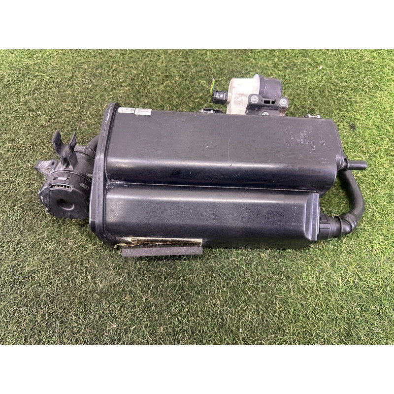 Абсорбер топливный (топливная система) LAND ROVER Range Rover L405 2014 5.0 LR061273